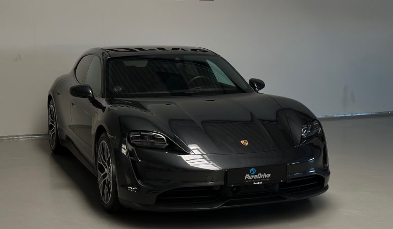 Porsche Taycan full