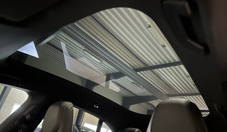 Porsche Taycan full