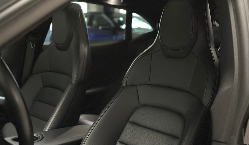 Porsche Taycan full