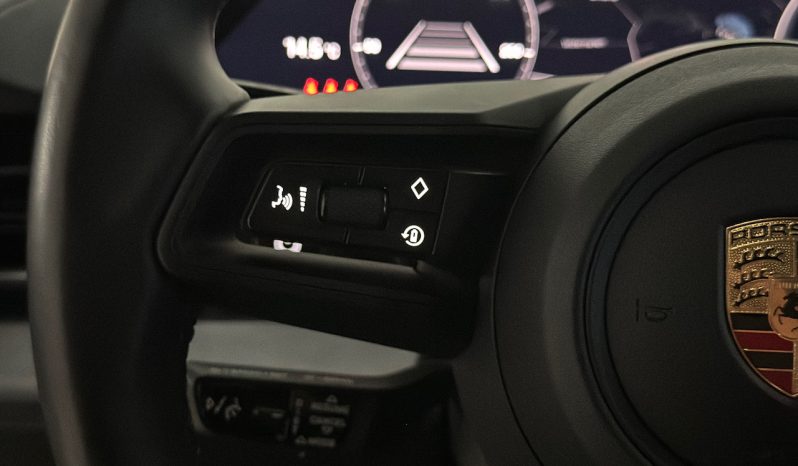 Porsche Taycan full