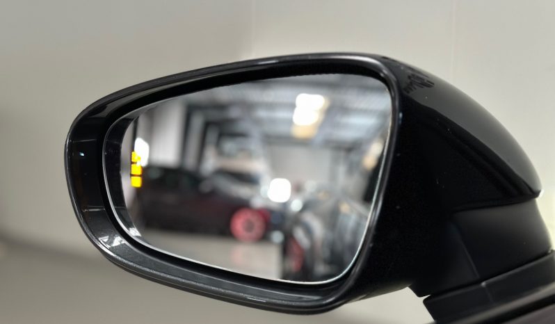 Porsche Taycan full