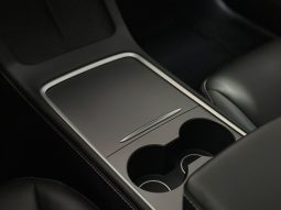 Tesla Model 3 full
