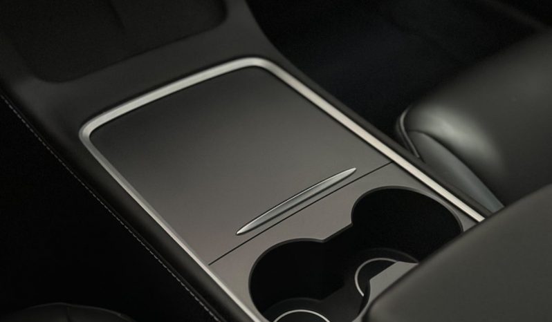 Tesla Model 3 full