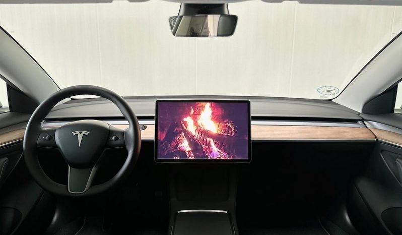 Tesla Model 3 full