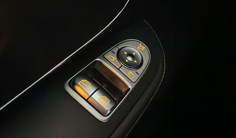 Mercedes EQV full