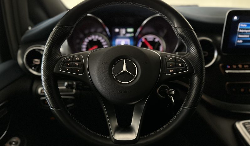 Mercedes EQV300 full