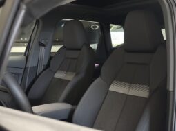 Audi Q4 full
