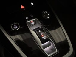 Audi Q4 full