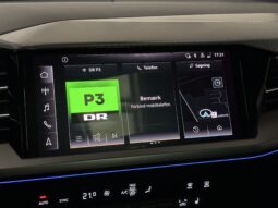Audi Q4 full