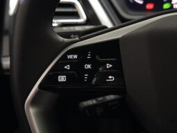 Audi Q4 full