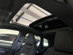 Audi Q4 full