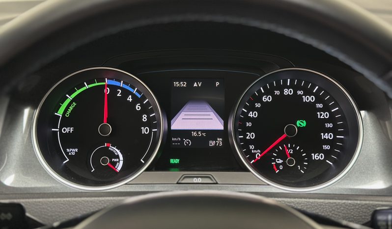 VW e-Golf full
